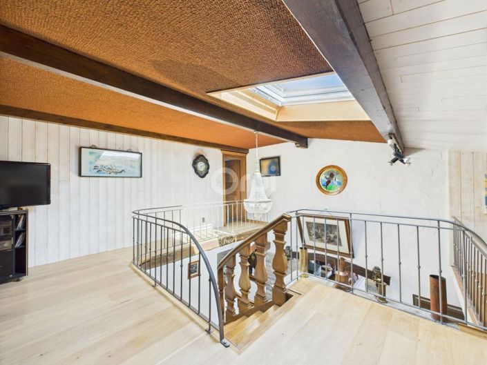 Image No.12-5 Bed House for sale