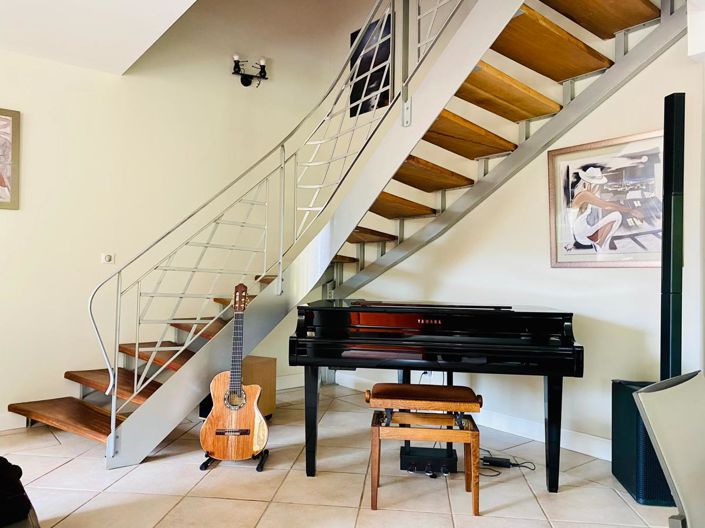 Image No.5-3 Bed House for sale