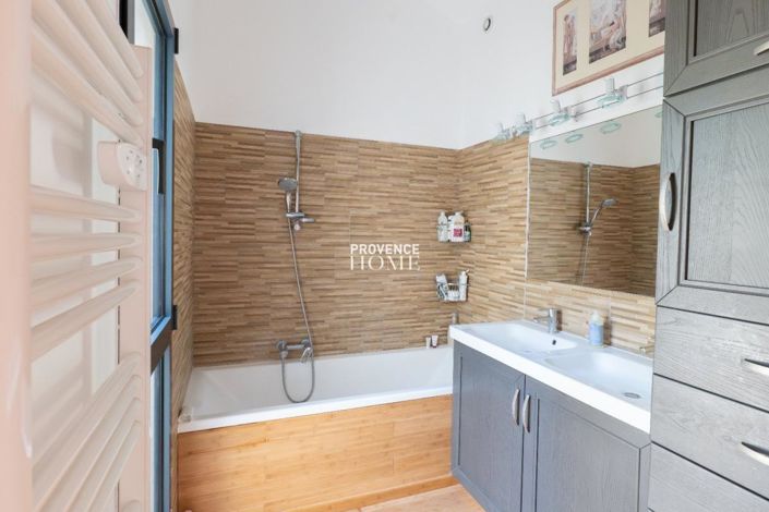 Image No.16-3 Bed House for sale