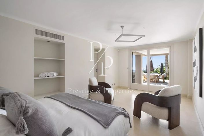 Image No.15-5 Bed House for sale