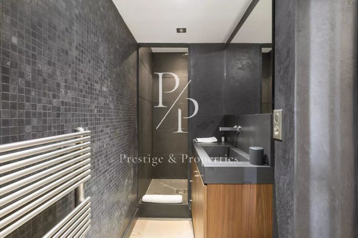 Image No.17-5 Bed House for sale