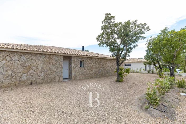 Image No.4-4 Bed House for sale