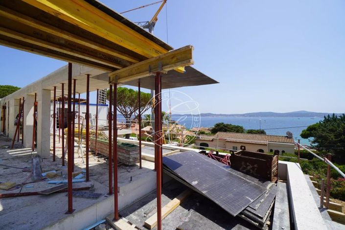 Image No.1-4 Bed House for sale