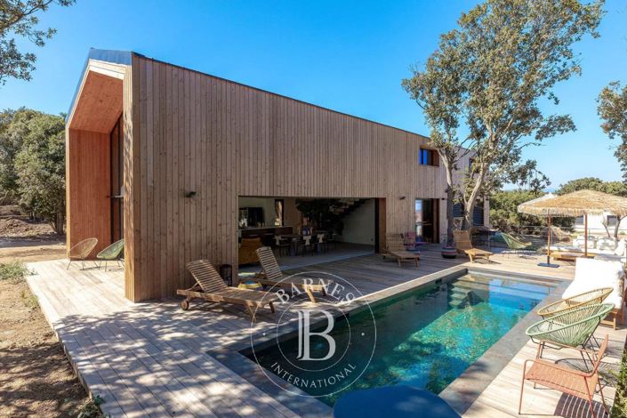 Image No.4-5 Bed House for sale