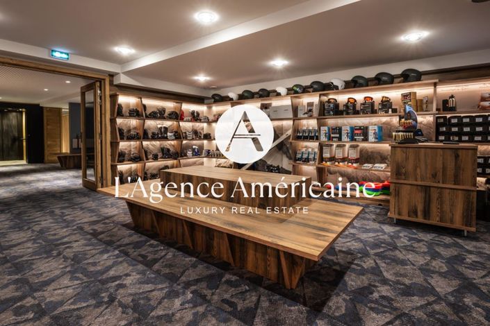 Image No.12-6 Bed Property for sale