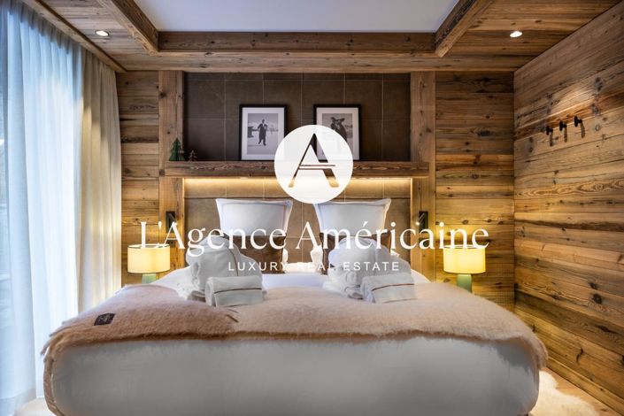 Image No.17-7 Bed Property for sale