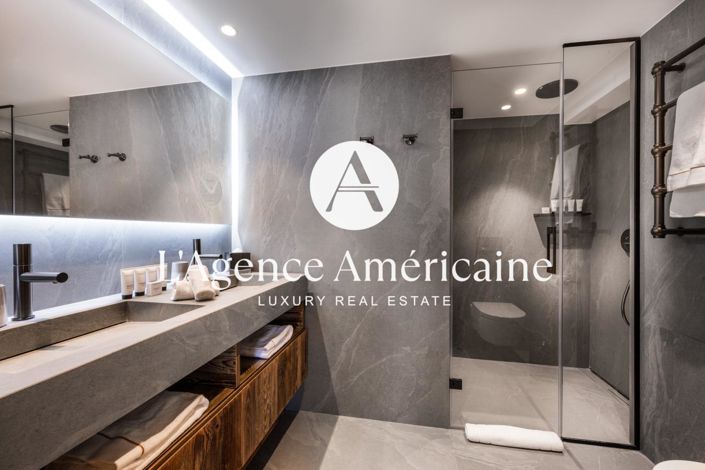 Image No.20-7 Bed Property for sale