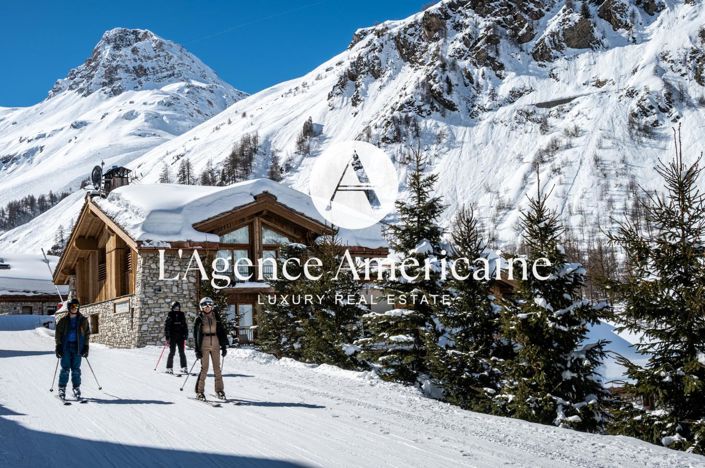 Image No.3-7 Bed Property for sale