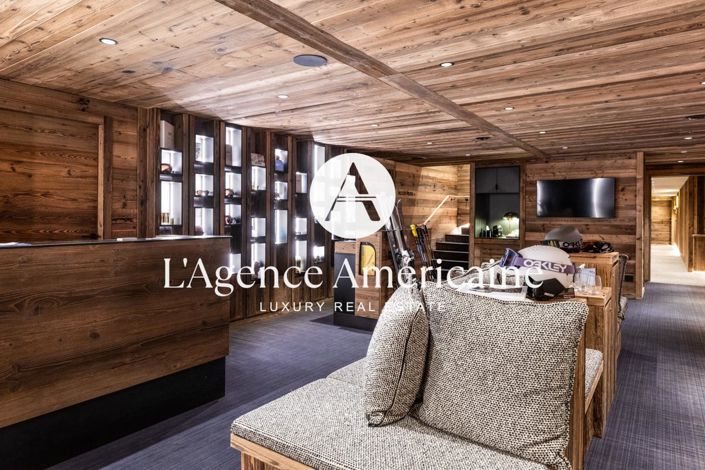 Image No.32-7 Bed Property for sale