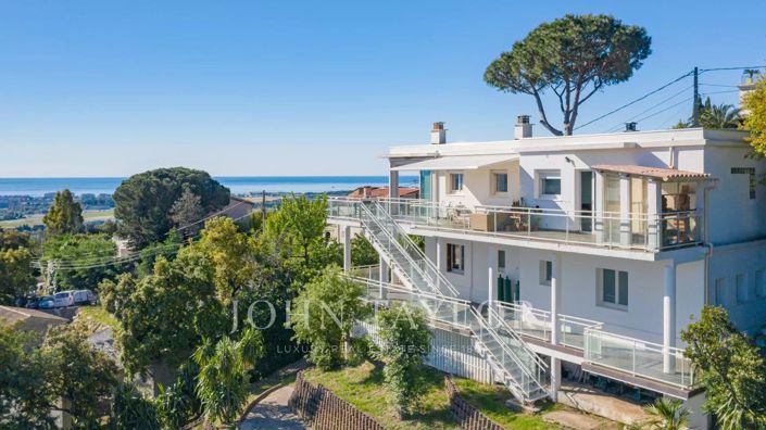 Image No.1-3 Bed House for sale