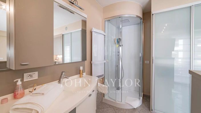 Image No.11-1 Bed Apartment for sale