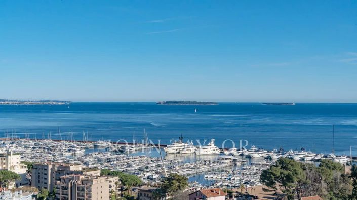 Image No.2-2 Bed House for sale