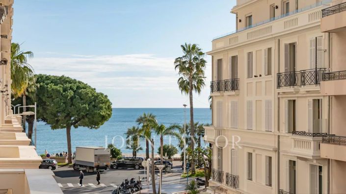 Image No.2-Propriété de 1 chambre à vendre à Cannes