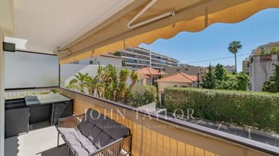 2 Bed Apartment for sale