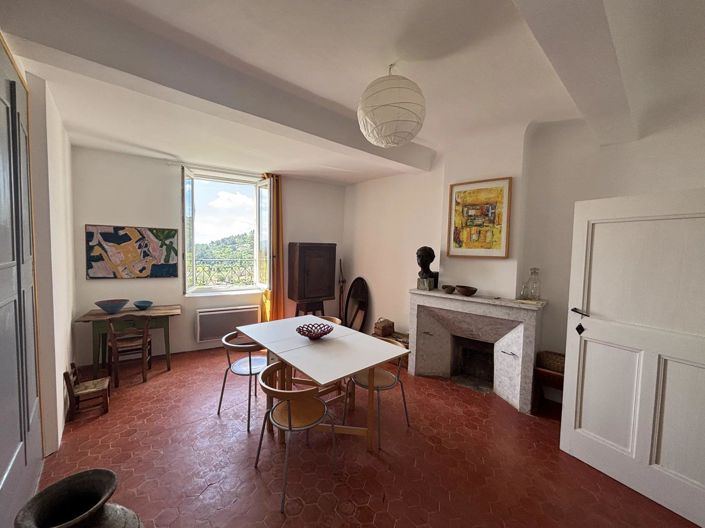 Image No.5-2 Bed House for sale