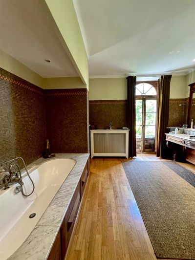 Image No.10-7 Bed House for sale