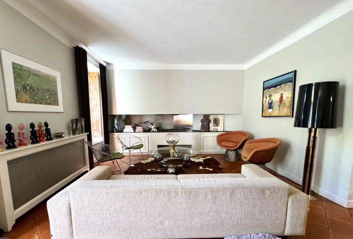 Image No.11-7 Bed House for sale