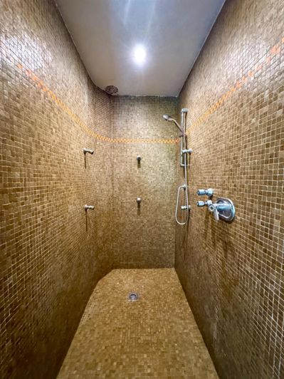 Image No.14-7 Bed House for sale