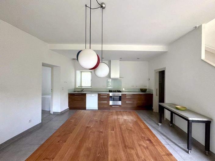 Image No.26-7 Bed House for sale