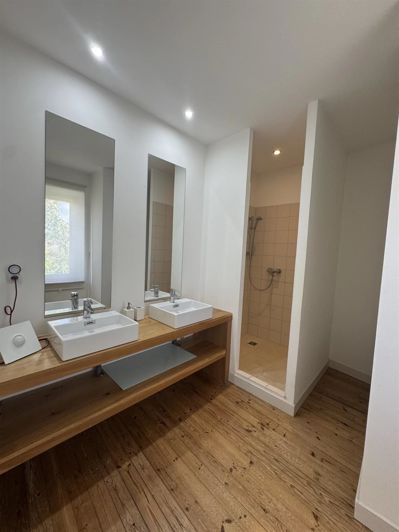 Image No.30-7 Bed House for sale