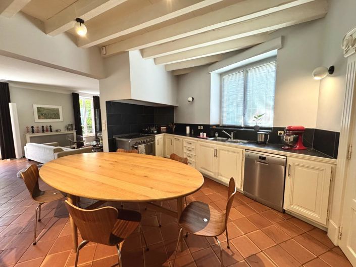 Image No.9-7 Bed House for sale