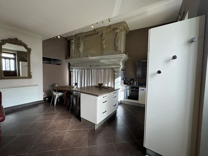 Image No.31-House for sale