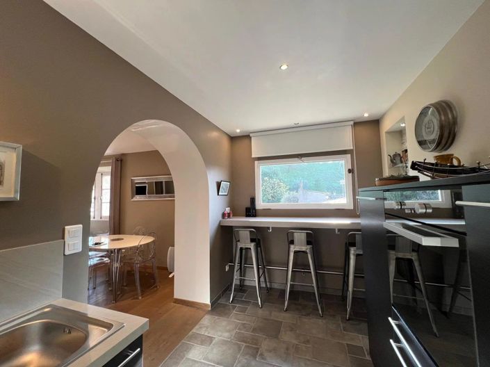 Image No.5-House for sale