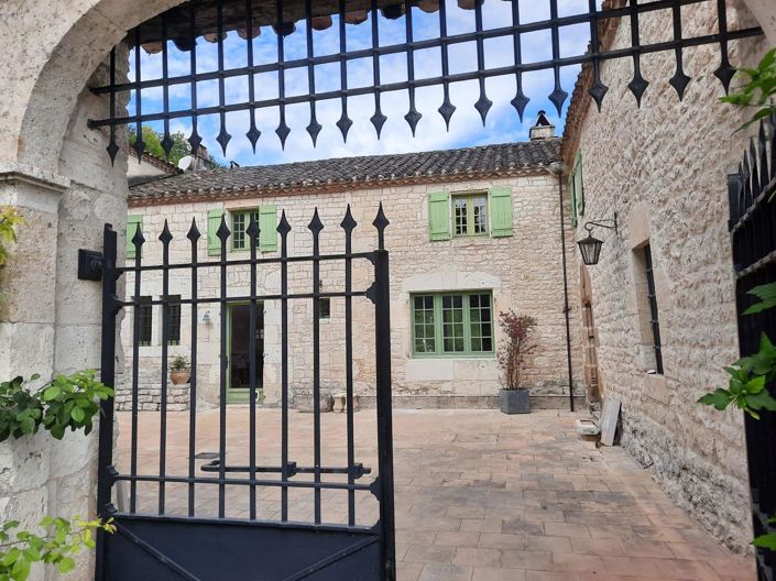 Image No.5-5 Bed House for sale