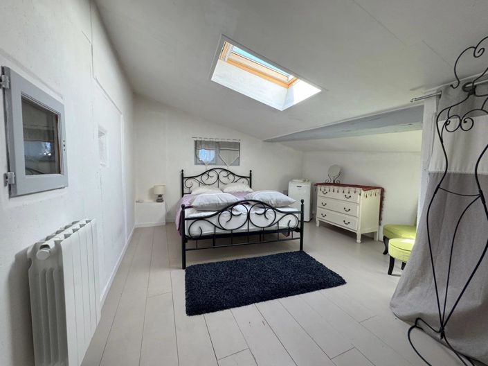 Image No.16-11 Bed House for sale