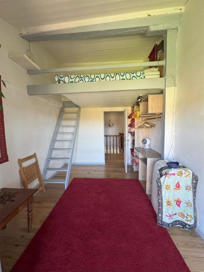 Image No.17-11 Bed House for sale