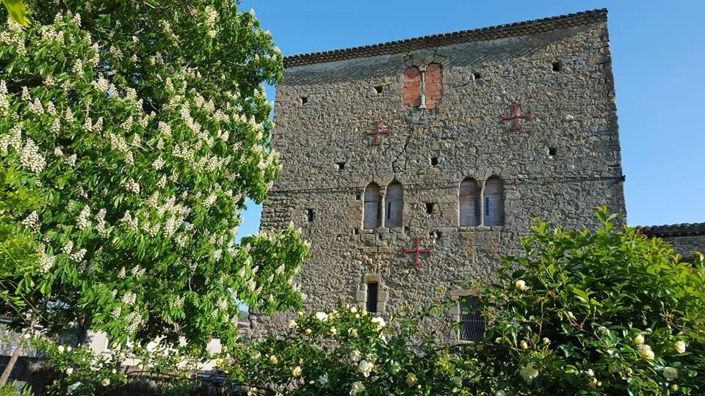 Image No.20-11 Bed House for sale