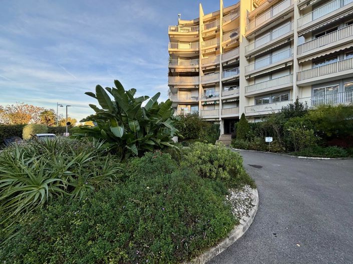 Image No.19-Apartment for sale