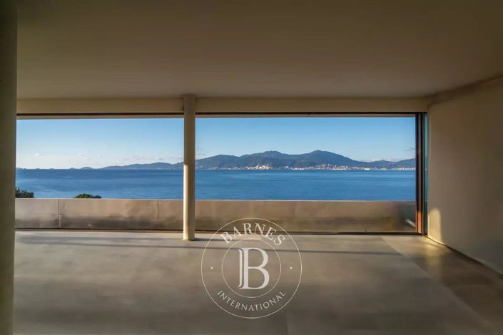 Image No.5-Apartment for sale