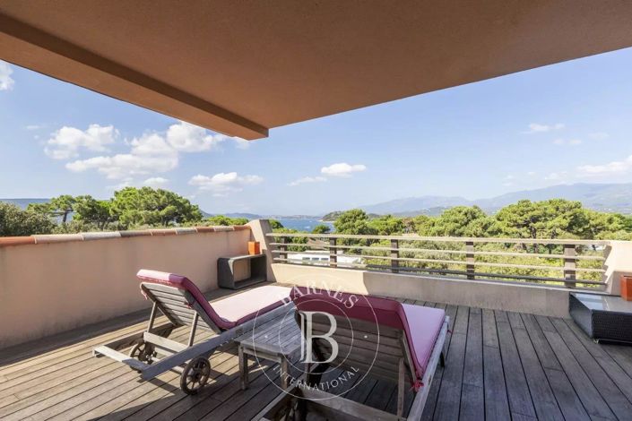 Image No.5-House for sale