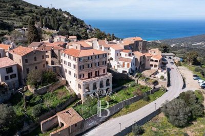 1 - L'Ile-Rousse, House