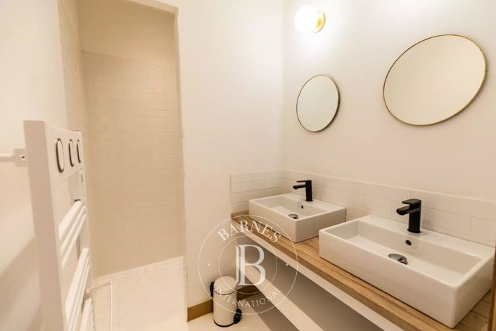 Image No.7-4 Bed House for sale