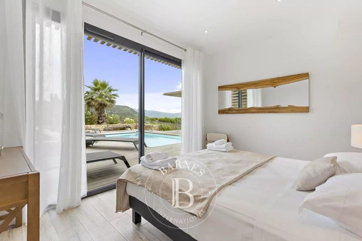 Image No.7-Maison de 5 chambres à vendre à Porto-Vecchio