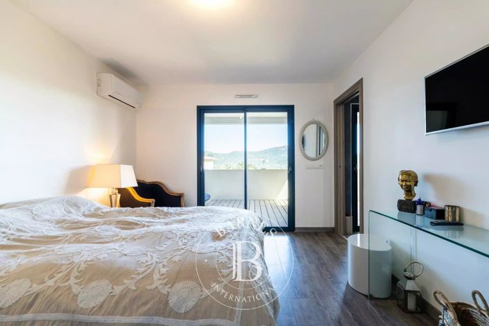 Image No.10-Appartement de 5 chambres à vendre à Porto-Vecchio