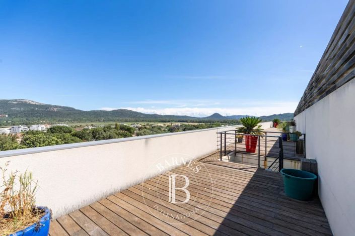 Image No.5-Appartement de 5 chambres à vendre à Porto-Vecchio