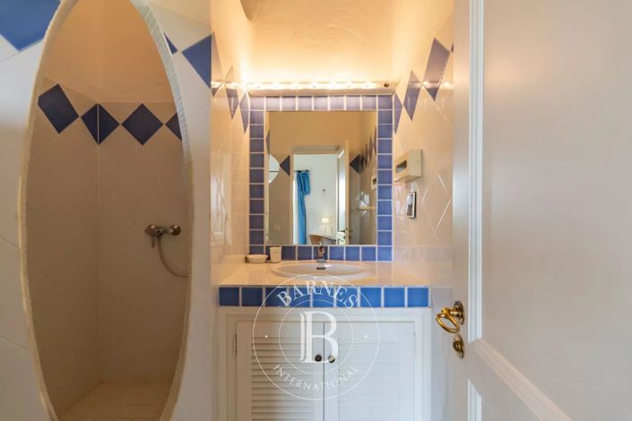 Image No.12-6 Bed House for sale