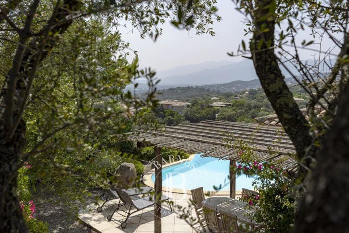 Image No.17-3 Bed House for sale