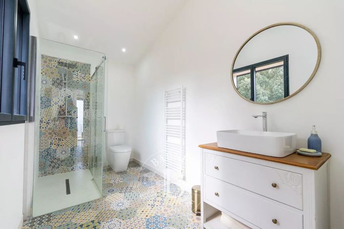 Image No.14-4 Bed House for sale