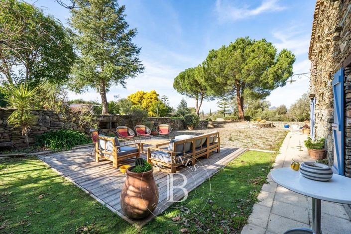 Image No.3-5 Bed House for sale