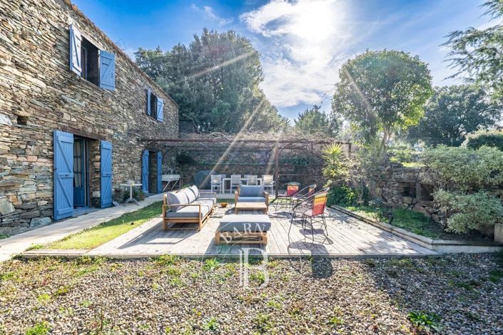 Image No.4-5 Bed House for sale