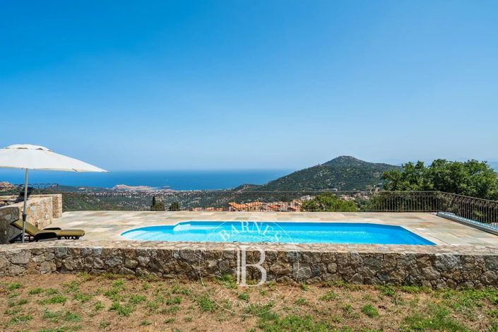 Image No.3-5 Bed House for sale