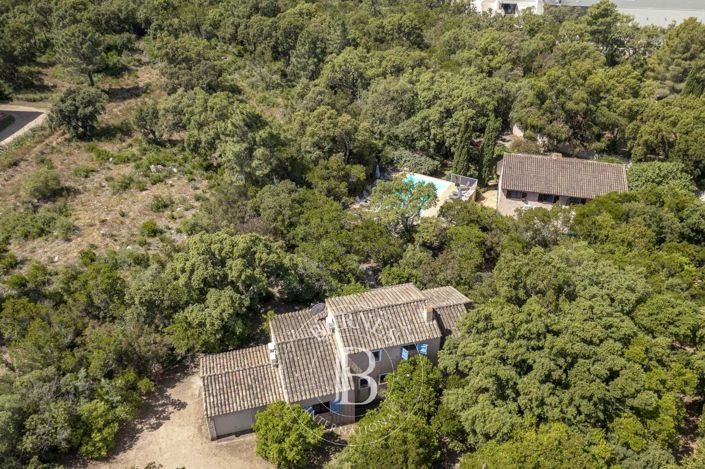 Image No.18-7 Bed House for sale