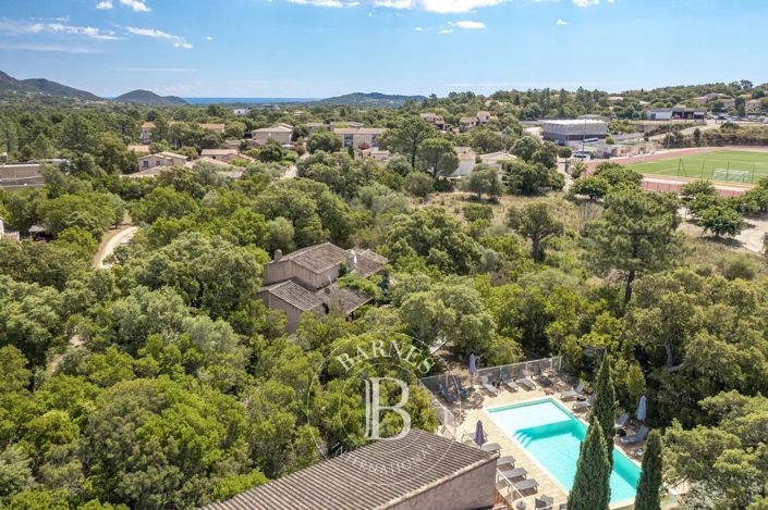 Image No.2-7 Bed House for sale