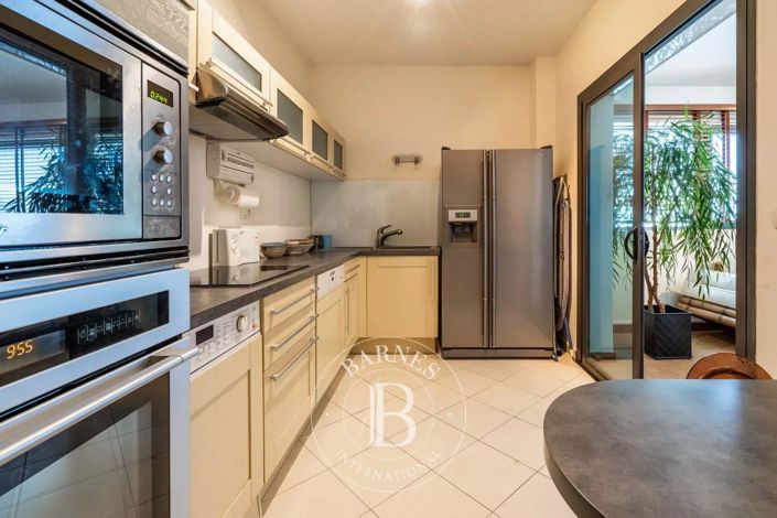 Image No.9-3 Bed Apartment for sale