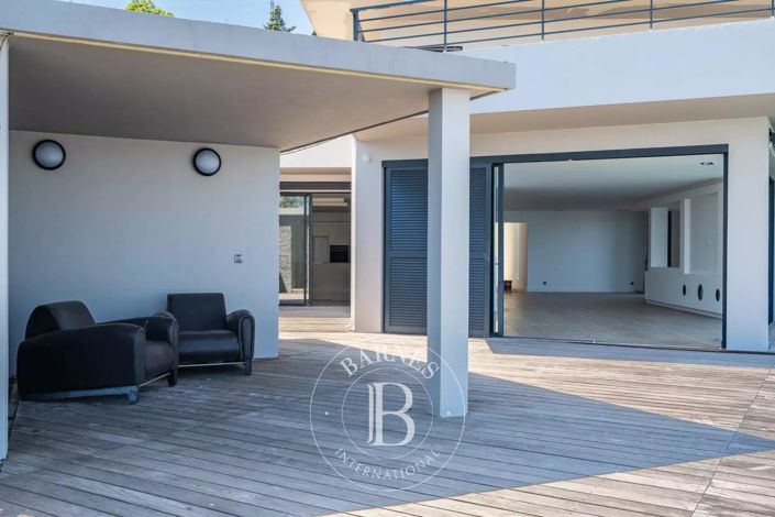 Image No.15-House for sale