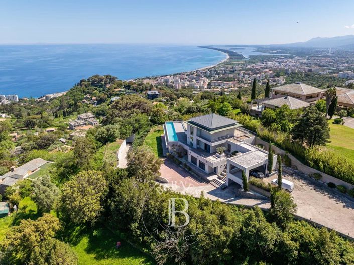 Image No.17-House for sale